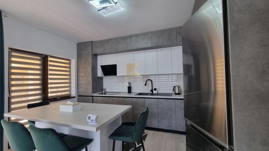 Apartament cu 2 camere decomandat în Cristian