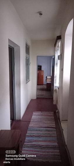 Casă cu 2 camere în Central