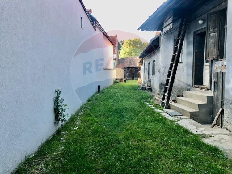 Casă individuală cu 4 camere cu Teren 979 Mp în Tohanu Vechi