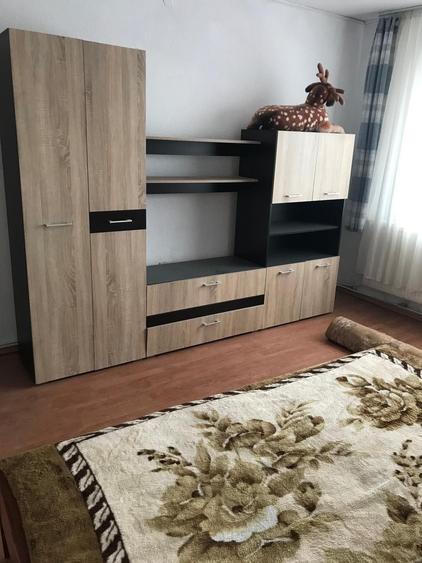Casă cu 4 camere în Stupini