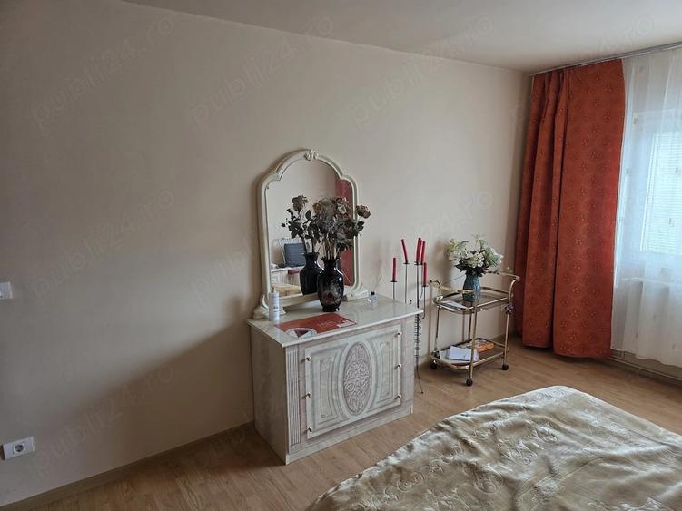 Apartament cu 3 camere decomandat în Micălaca