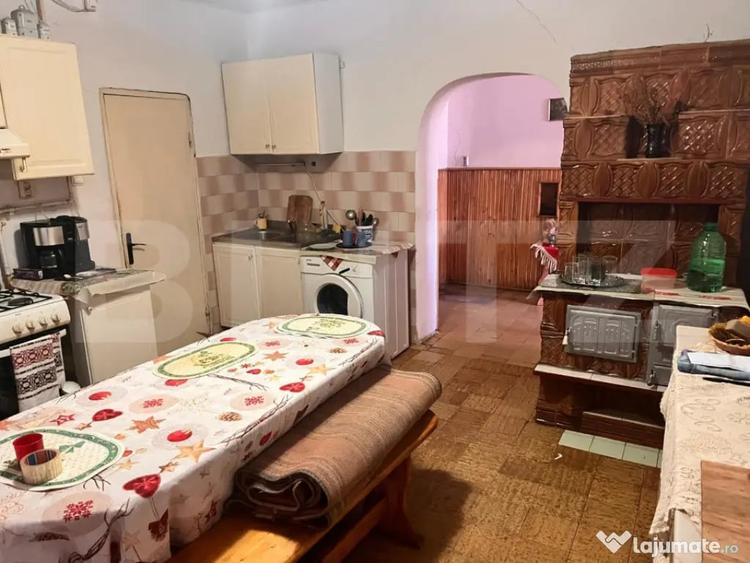 Casă cu 3 camere cu Teren 461 Mp în Central