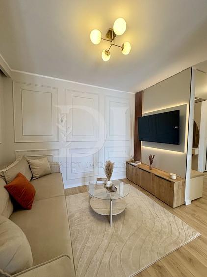 Apartament cu 3 camere semidecomandat, mobilat în Florești