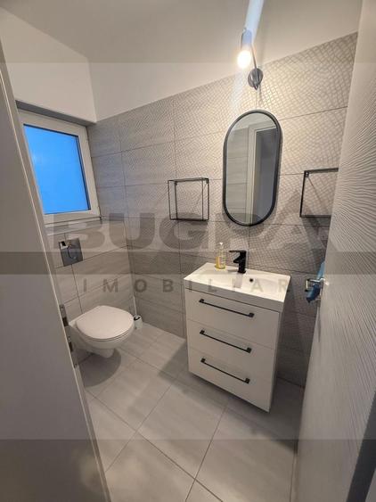 Duplex cu 4 camere cu Canalizare în Exterior Vest