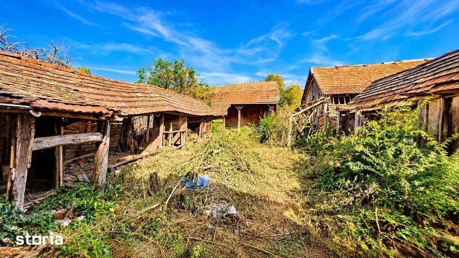Casă cu 4 camere cu Teren 634 Mp în Forotic