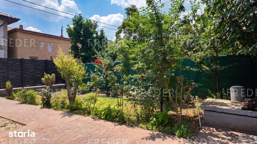 Casă cu 5 camere cu Teren 307.75 Mp în Central
