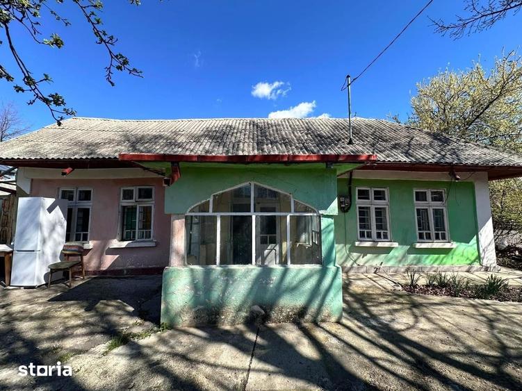 Casă cu 2 camere cu Teren 420 Mp în Central