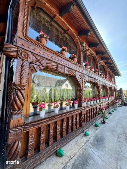 Casă cu 6 camere cu Teren 4000 Mp în Firiza