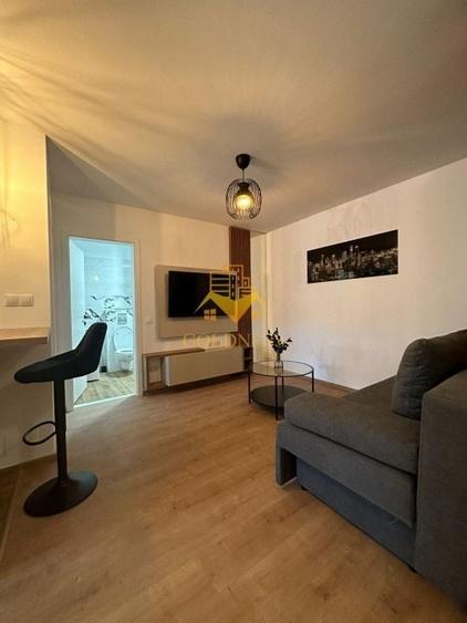 Apartament cu 3 camere decomandat în Zorilor