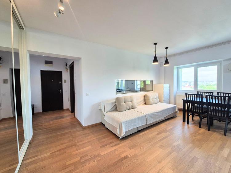 Apartament cu 3 camere decomandat în Metalurgie