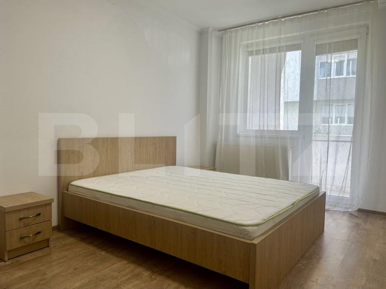 Apartament cu 3 camere semidecomandat, mobilat în Mănăștur