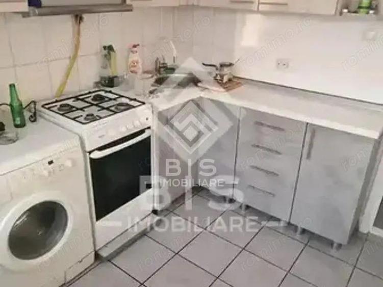 Garsonieră decomandată în Decebal