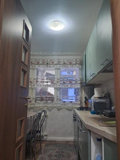 Apartament cu 2 camere decomandat, mobilat în Berceni