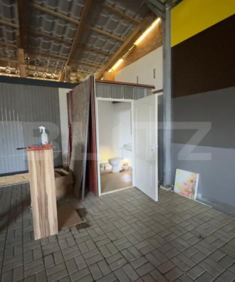 Spațiu comercial, de 320 mp, în Livezeni