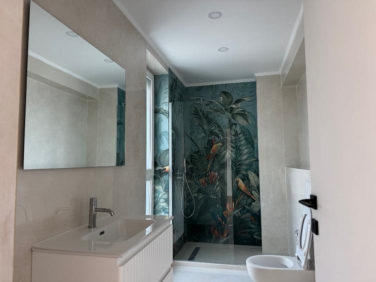 Duplex cu 5 camere cu Garaj în Central