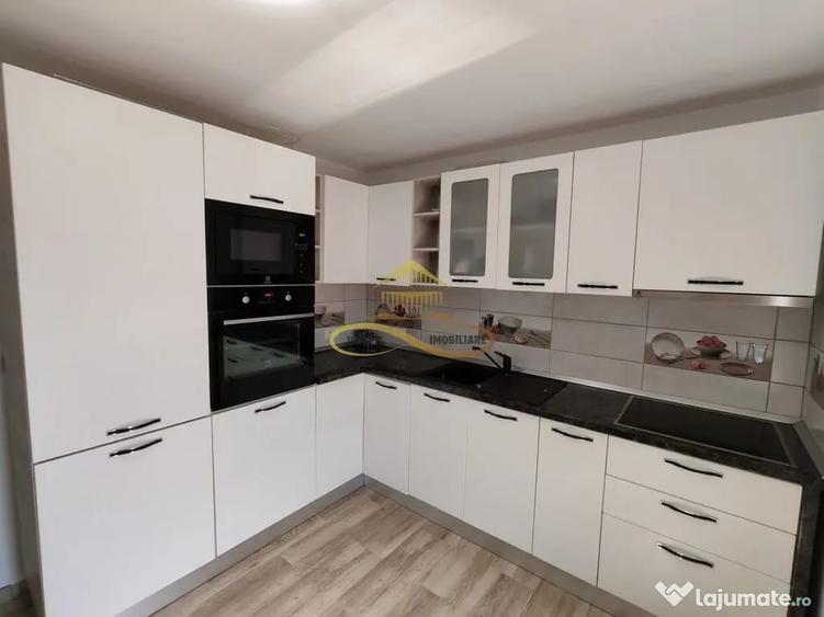 Casă cu 4 camere cu Teren 1009 Mp în Răcăciuni