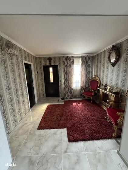 Casă cu 4 camere cu Teren 450 Mp în Vadu Pașii