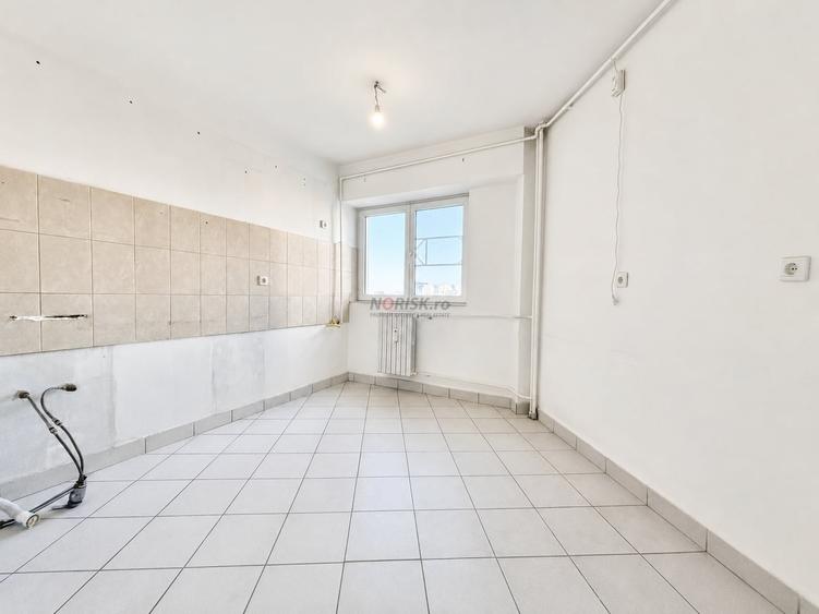 Apartament cu 4 camere decomandat în 13 Septembrie