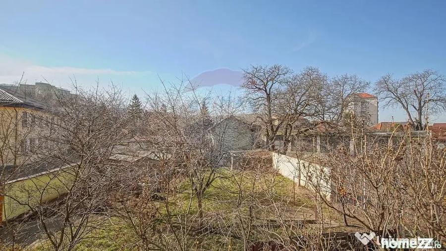 Apartament cu 3 camere semidecomandat în Griviței