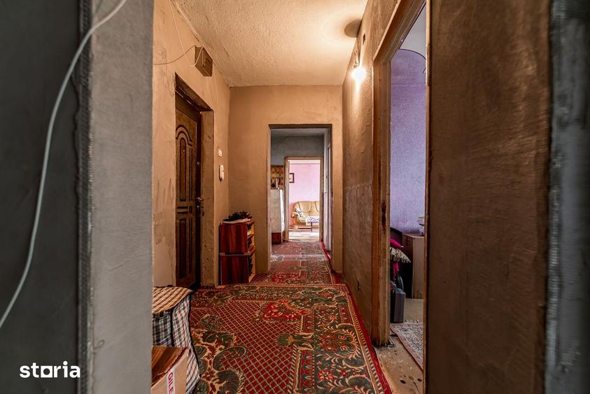 Apartament cu 4 camere în Micălaca