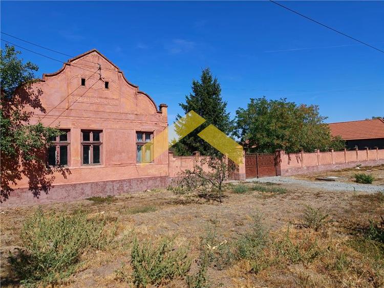 Casă individuală cu 3 camere cu Canalizare în Felnac