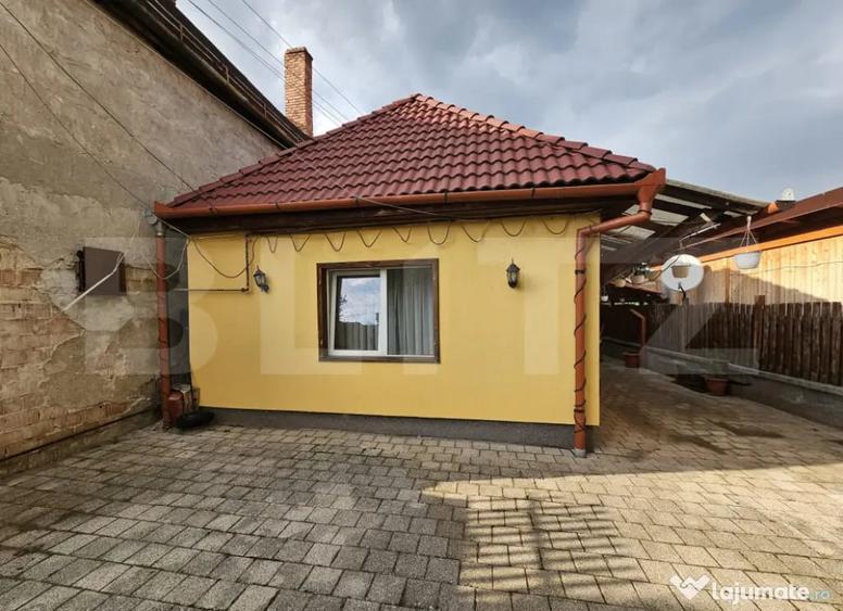 Casă cu 4 camere cu Teren 870 Mp în Central