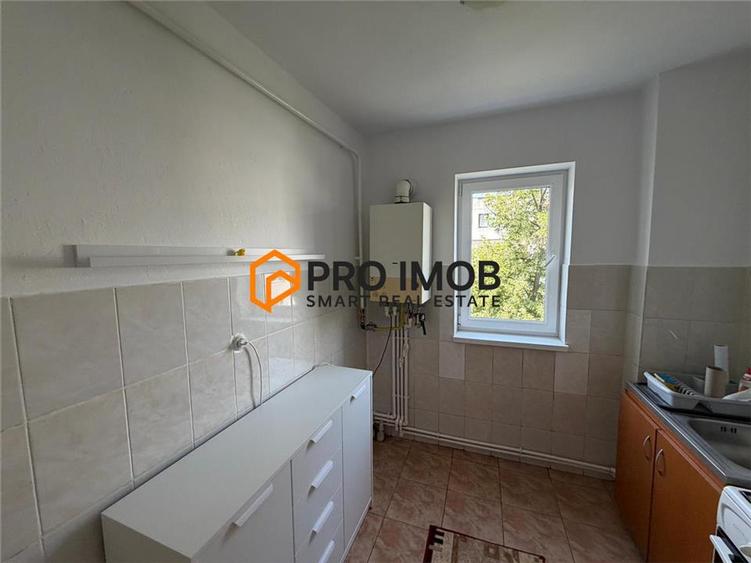 Apartament cu 2 camere decomandat, mobilat în 1 Decembrie