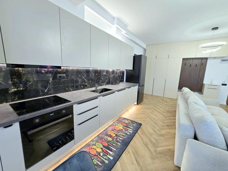Apartament cu 2 camere semidecomandat în Florești