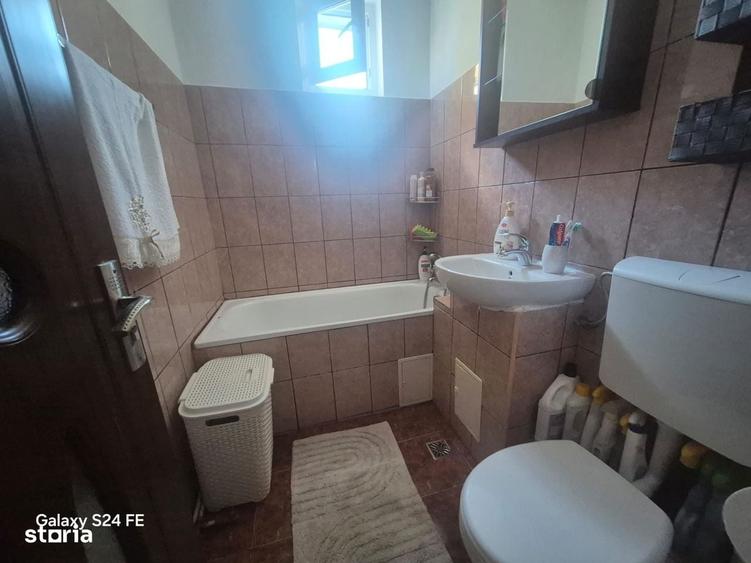Apartament cu 2 camere decomandat în Dărmănești