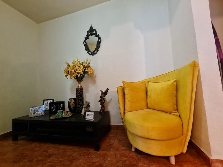 Apartament cu 3 camere decomandat, mobilat în Casa de Cultură