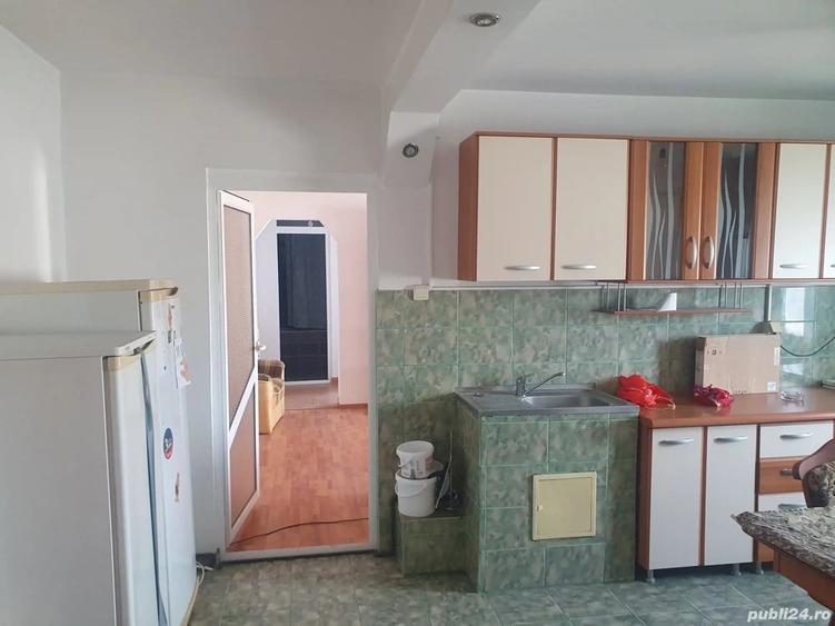Apartament cu 3 camere nedecomandat în Central