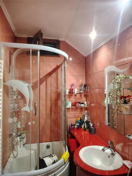 Apartament cu 2 camere semidecomandat în Boldești