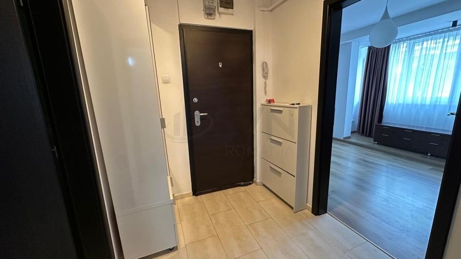 Apartament cu 3 camere semidecomandat, mobilat în Cișmigiu