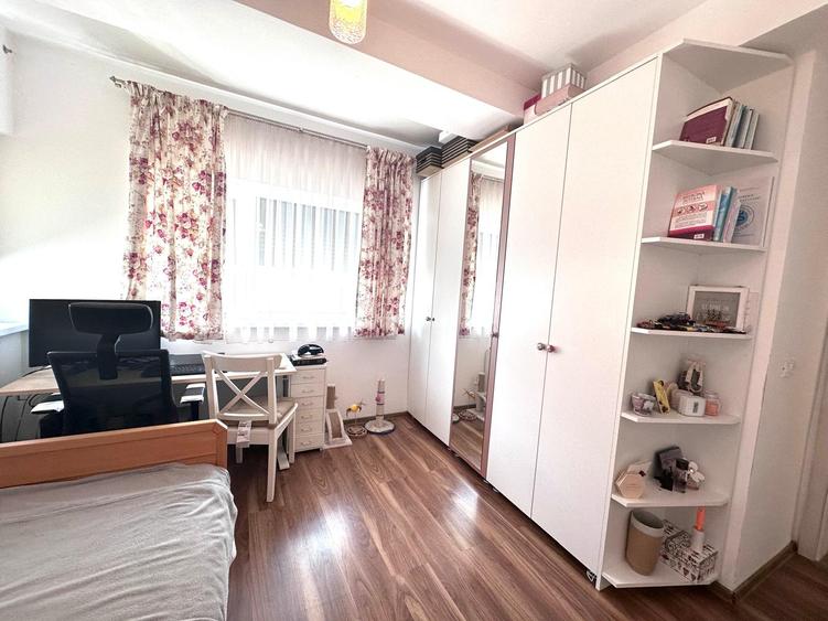 Apartament cu 3 camere decomandat, mobilat în Braytim