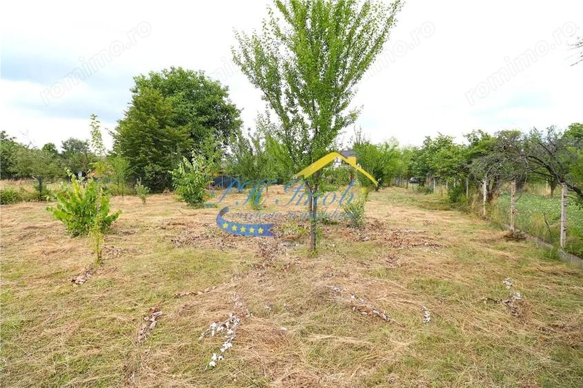 Teren de 1080 mp, în Voila