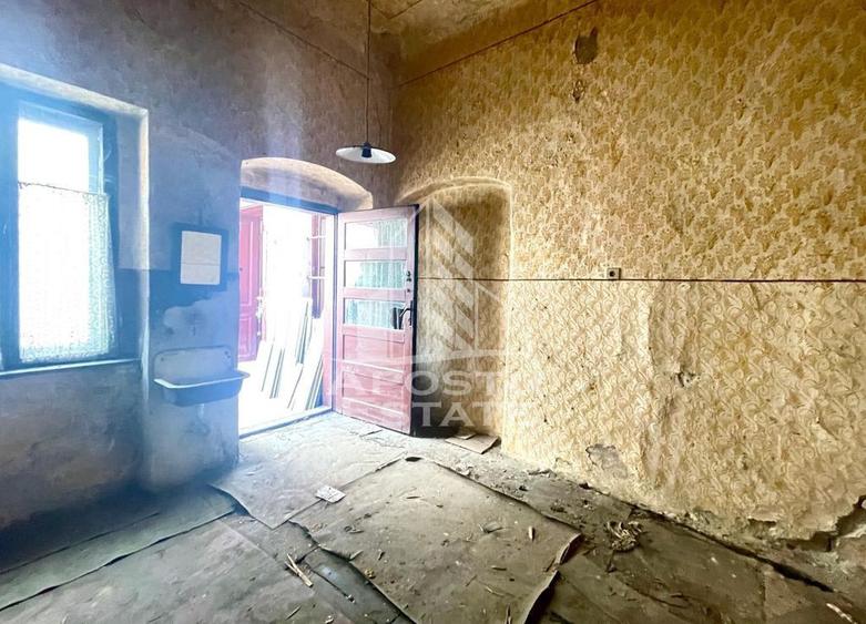 Apartament cu 3 camere semidecomandat în Ultracentral