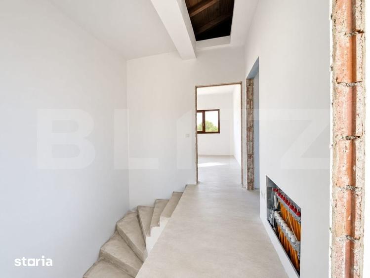 Casă cu 5 camere cu Teren 250 Mp în Giroc