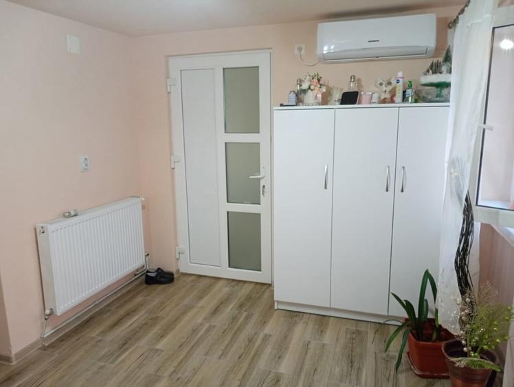 Casă cu 3 camere cu Teren 852 Mp în Nădlac