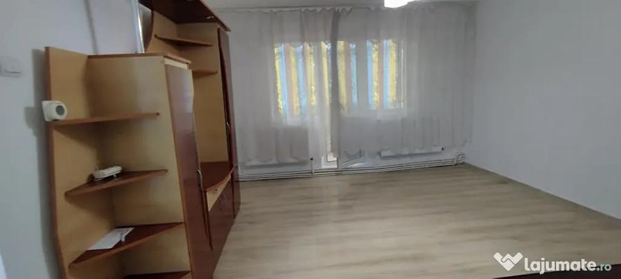 Inchiriez apartament 2 camere in Ramnicu Sarat - 9