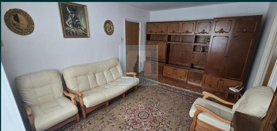 Apartament cu 2 camere semidecomandat în Centrul Civic