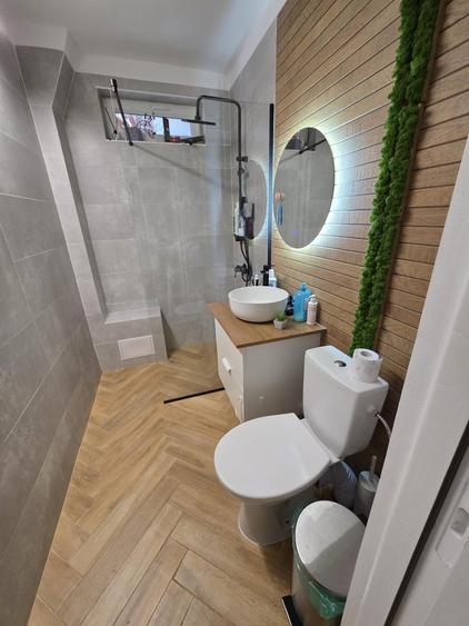Apartament cu 3 camere semidecomandat, mobilat în Obor