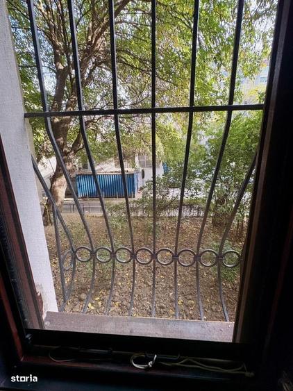 Apartament cu 3 camere decomandat în Tineretului