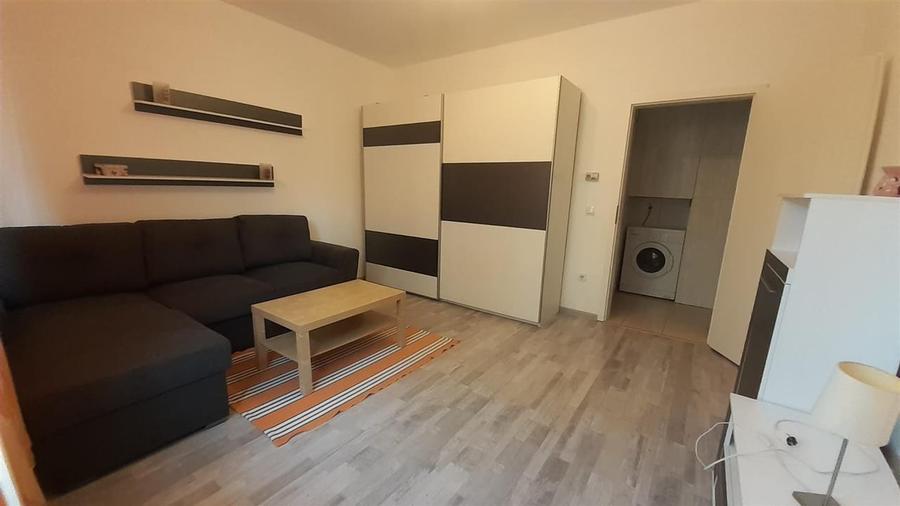 Garsonieră decomandată, mobilată în Avantgarden