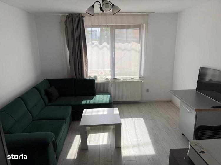 Casă cu 3 camere în Ciupercenii Noi