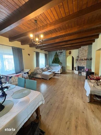 Casă cu 4 camere cu Teren 1000 Mp în Ferneziu