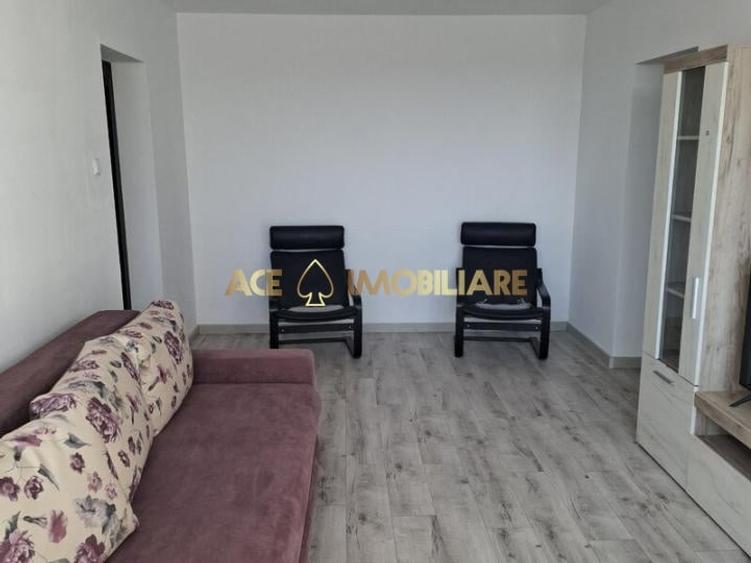 Apartament cu 2 camere semidecomandat, mobilat în Berceni