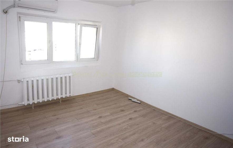 Apartament cu 3 camere în Vitan