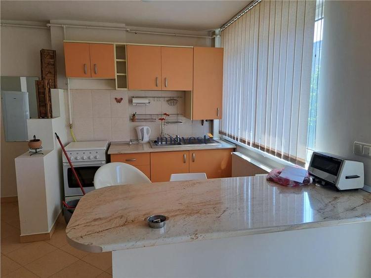 De inchiriat: Apartament cu 2 camere in zona Centrala - 12