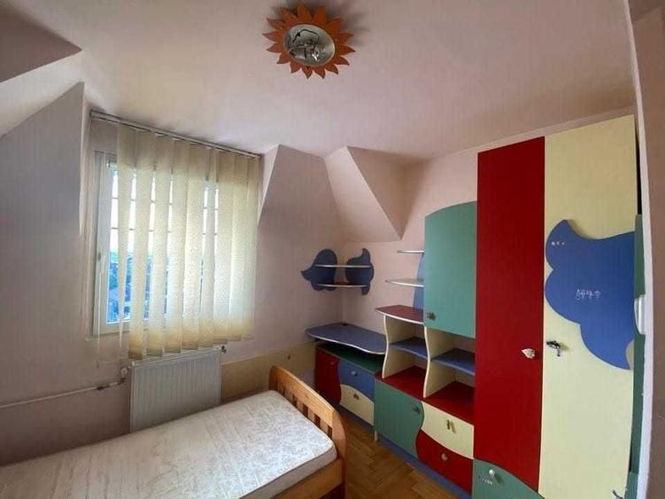 Apartament cu 4 camere decomandat în Calea Aradului