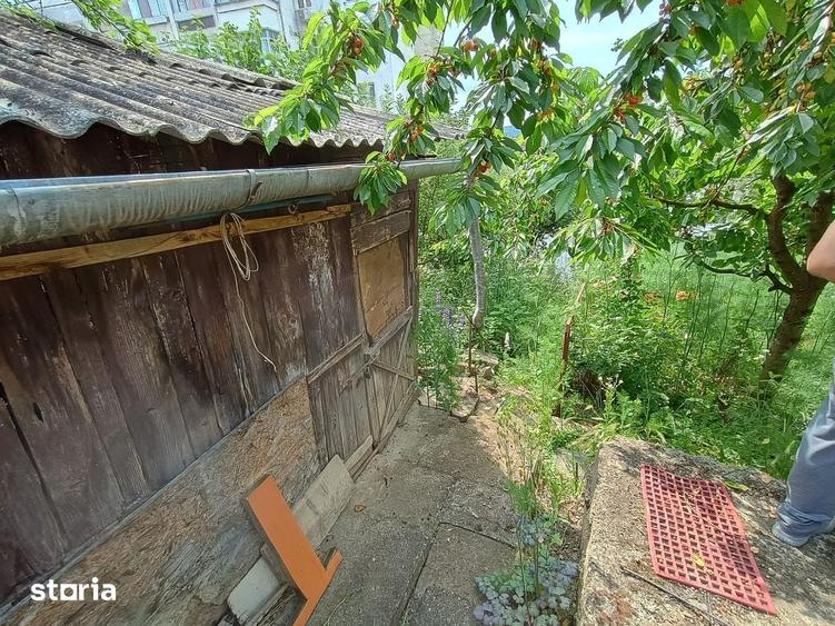 Casă cu 2 camere cu Teren 300 Mp în Central